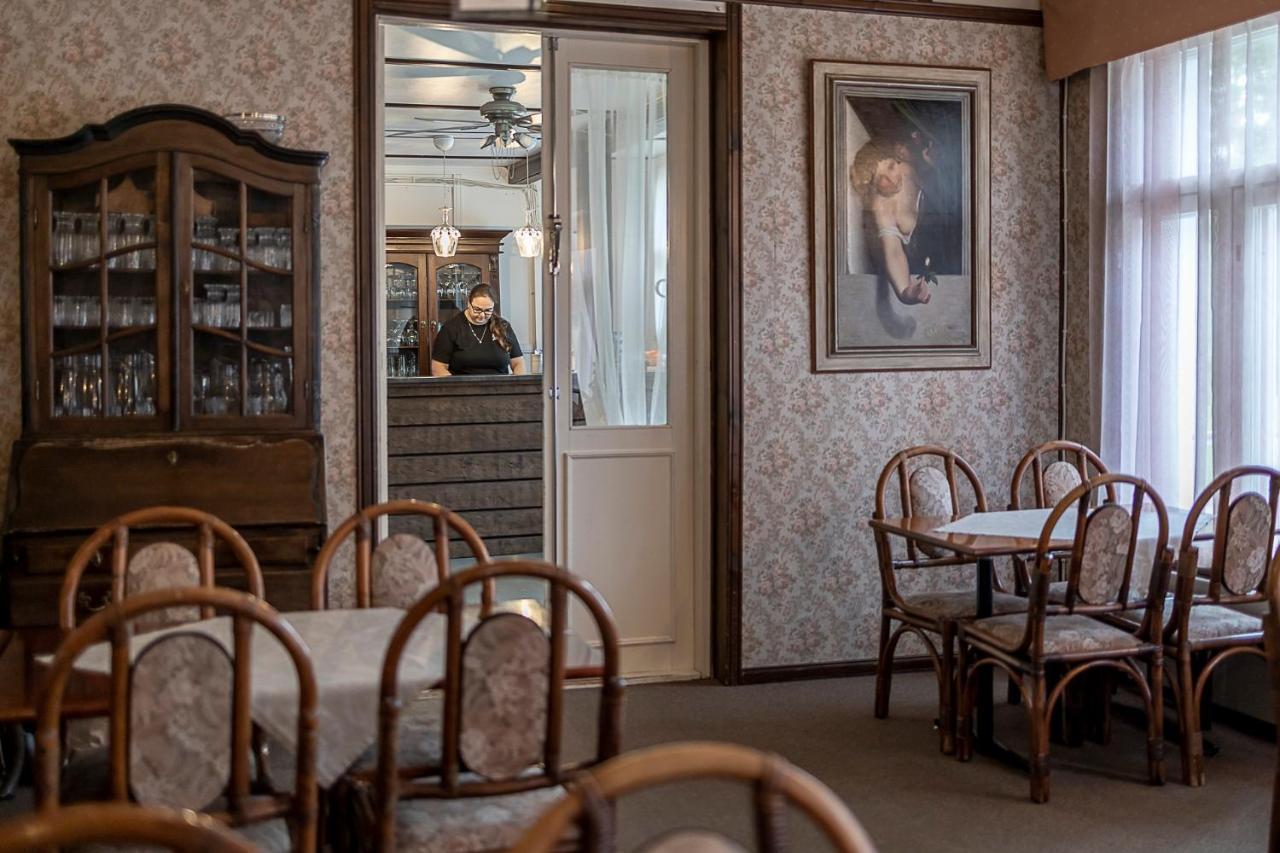Aurantola Hotel Jaala Bagian luar foto