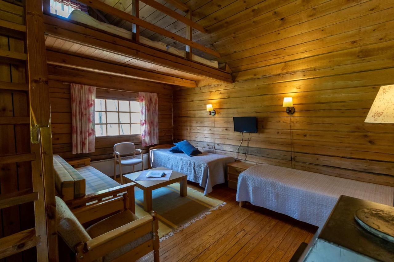 Aurantola Hotel Jaala Bagian luar foto